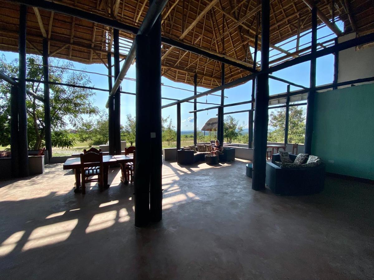 Enshama Game Lodge And Campsite Katunguru Exterior photo